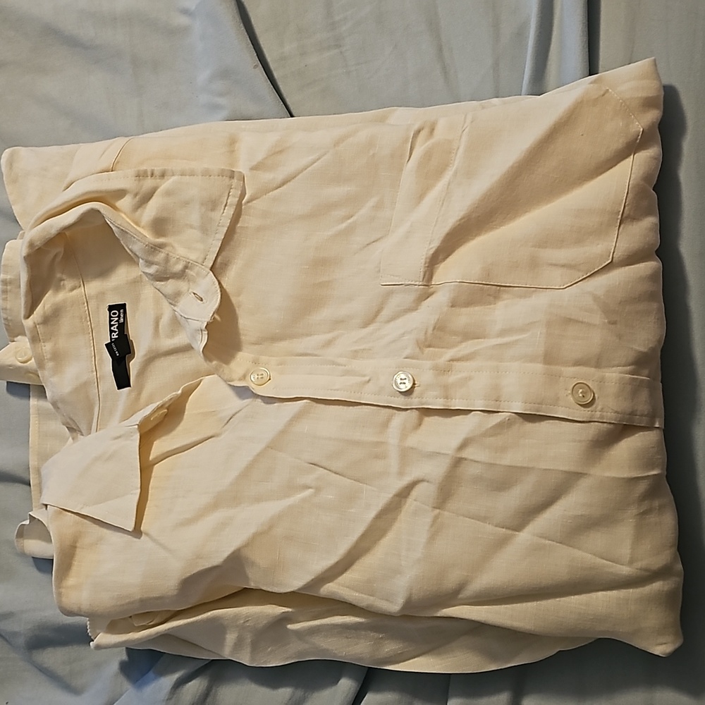 Men's linen button down